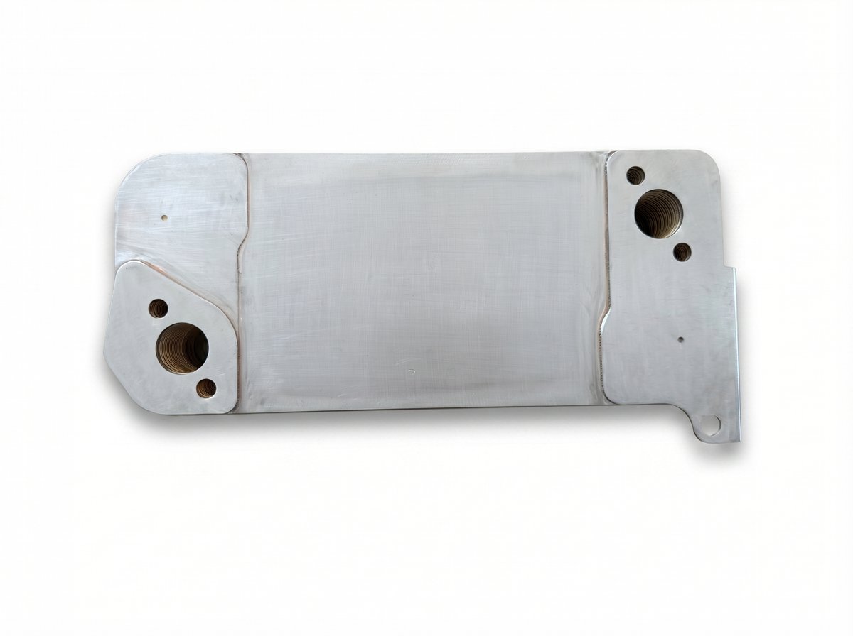 Scania 2560137 Scania NTG Series Oil Cooler - Top View