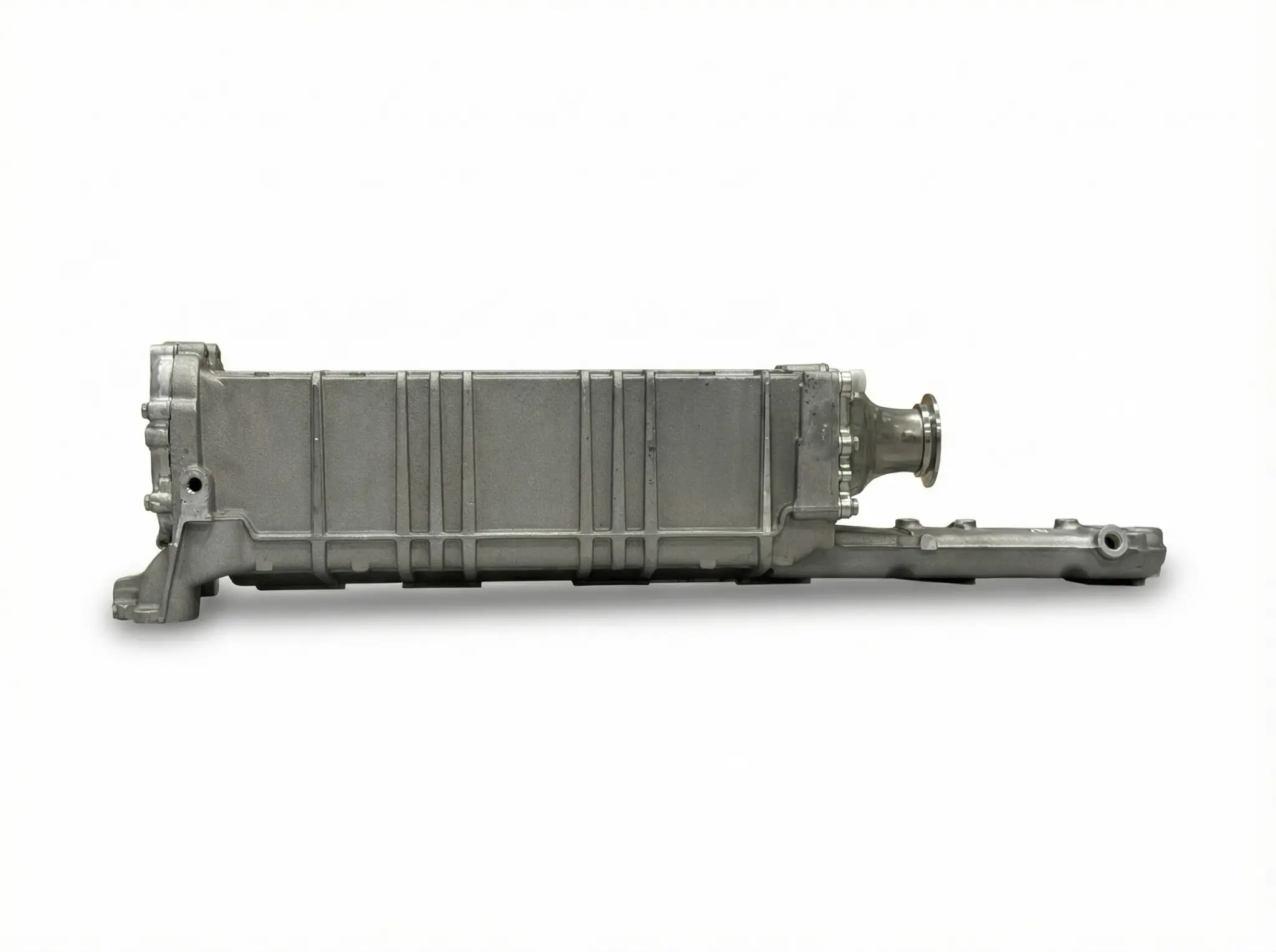 Mercedes-Benz A4711404875 Mercedes-Benz Actros / Renault Master EGR Cooler A4711404875 - Side View