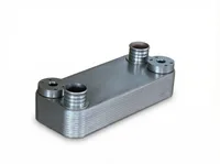 Volvo 11110049 Volvo D12D/D12E 12.1L Oil Cooler - Side View